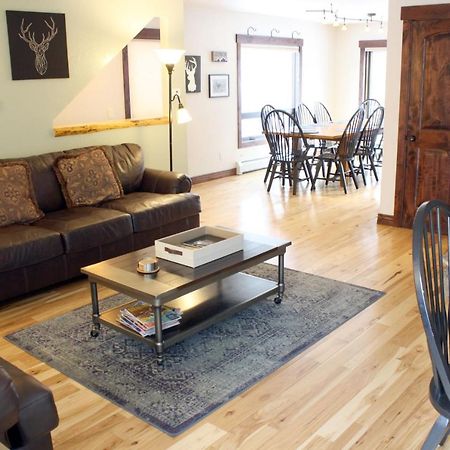 Pinecreek #E - 3 Bedroom - Pool And Hot Tub Access - Close To Town - Shuttle To Slopes Breckenridge Exterior photo
